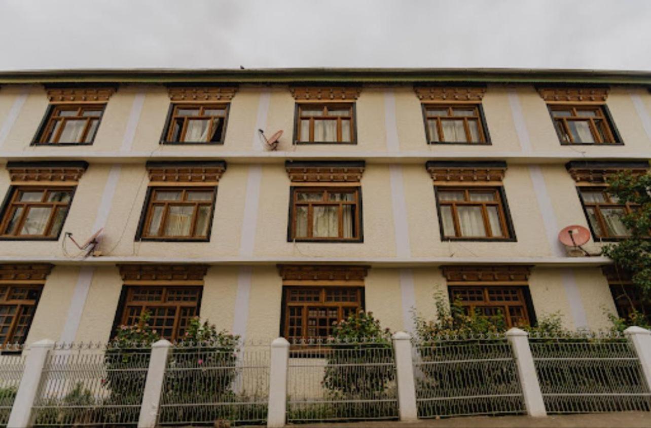 Hotel Lumbini Leh Exterior photo